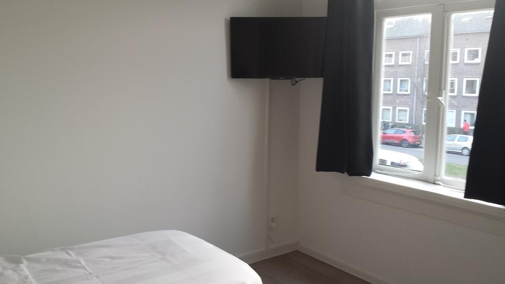 Hotel-Chao Nl 24 Hours Open 위트레흐트 객실 사진
